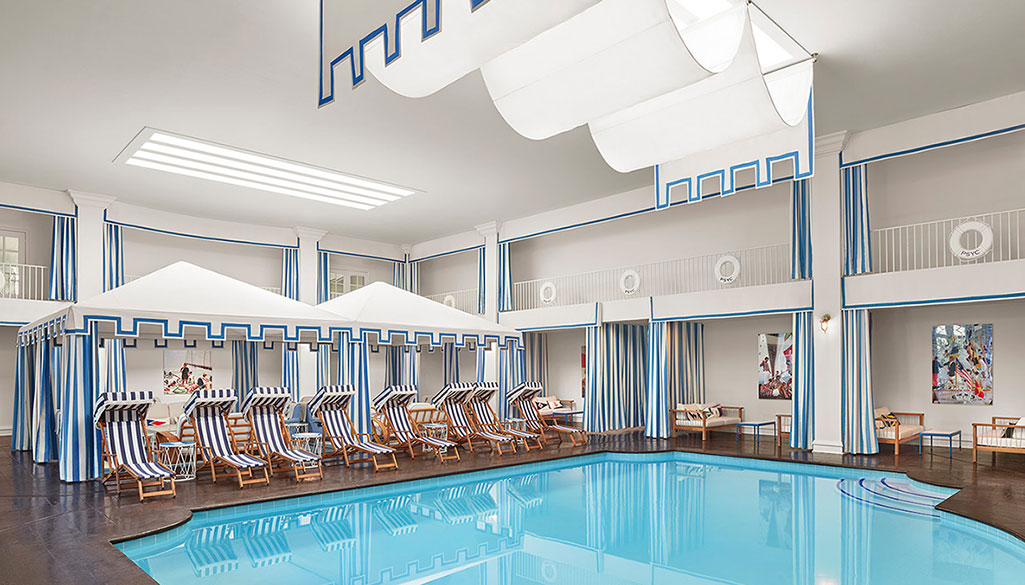 Palm Springs Yacht Club pool